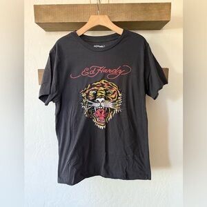Ed Hardy|Charcoal gray Graphic T-Shirt with tiger design size medium•••Edgy